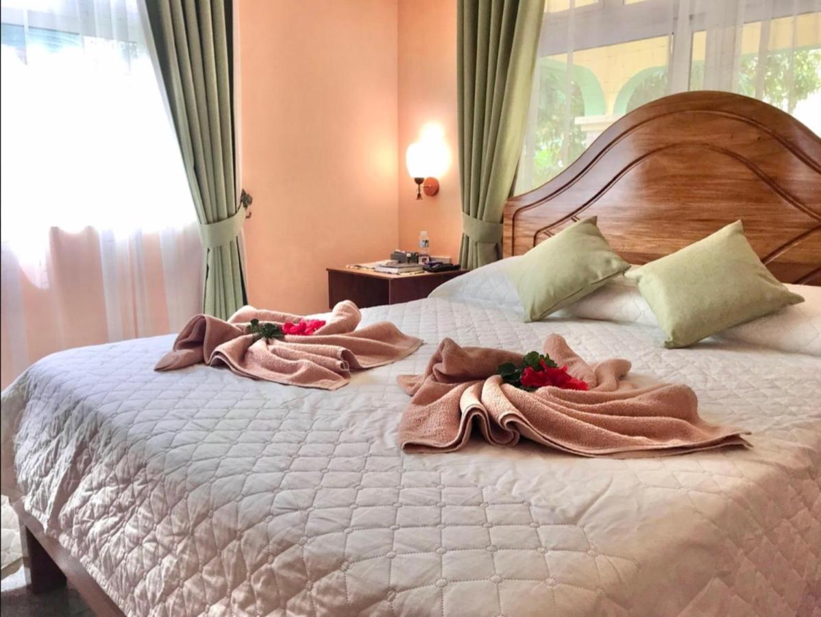 วิลลาบานาเนีย Hotel อังส์ วอลแบร์ วิลเลจ ภายนอก รูปภาพ